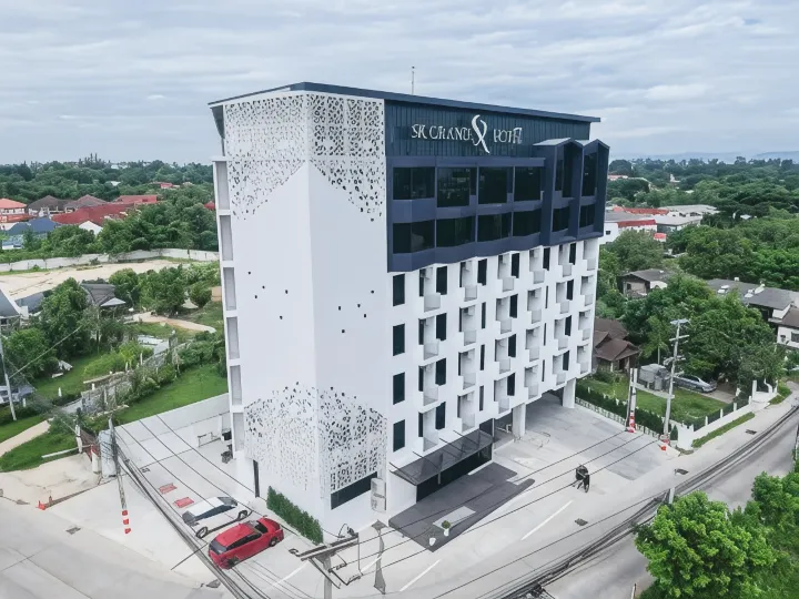 SR Grand Hotel
