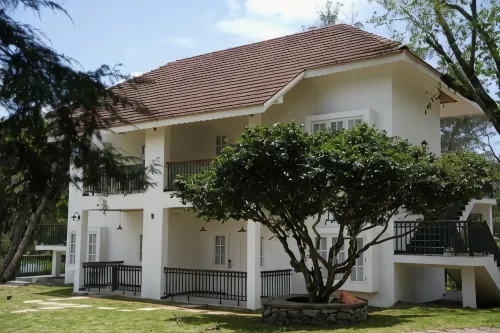 The Tredis Heritage by the Lake