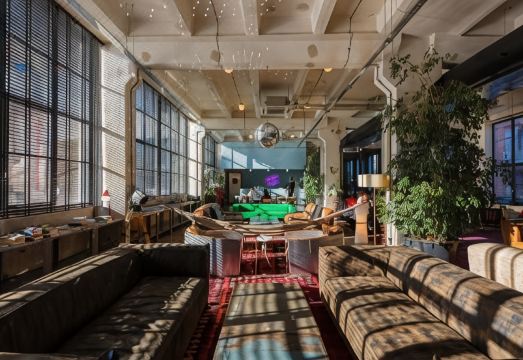 5. 파브리카 트빌리..