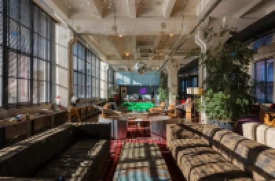 Fabrika Hostel & Suites