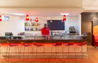 宜必思拉各斯伊凱賈酒店 - 酒吧