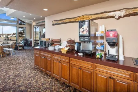 Kenai Airport Hotel Отели в г. Кенай