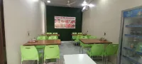 Hotel Yogiraj - Desayuno