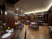 シラントロ アンワインド デリッソ アボード ペリング - 朝食