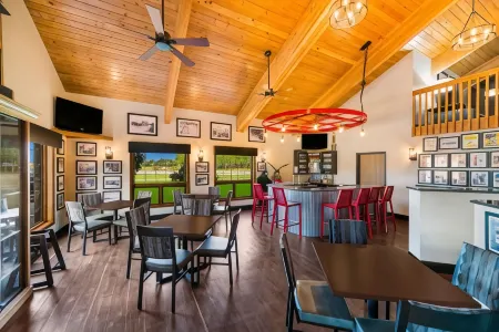 Best Western Derby Inn Отели в г. Кловерленд