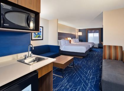 Holiday Inn Express & Suites Auburn Hills