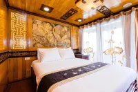Victory Cruise - House Boats