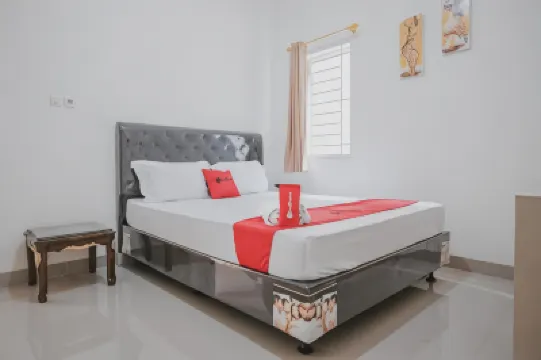 เรดดอร์ซ ชาเรียะห์ ใกล้กับปาโฮมาน สเตเดียม ลัมปุง โรงแรมใน