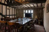 White Hart Hotel - parking