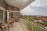 The Jawai Sagar Resort - Mountain view