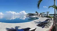 Doulos Phos The Ship Hotel