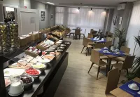 埃爾法羅馬貝拉酒店 - 早餐