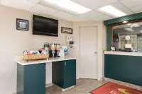 Econo Lodge North Washington