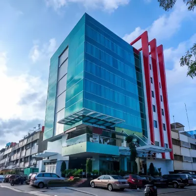 Redstar Hotel Các khách sạn gần Ga Jayakarta