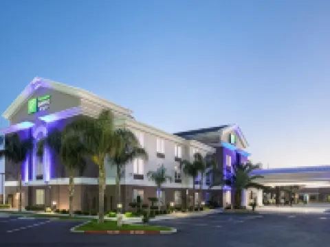Holiday Inn Express & Suites CHOWCHILLA - YOSEMITE PK AREA by IHG Hotels in Madera County
