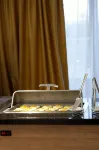 Almaty Hotel - فطور