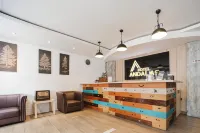RedDoorz Plus @ Jalan Raden Intan Lampung فنادق في Enggal