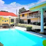 Hospedaje la Galerie - piscina