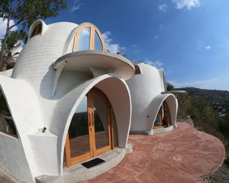 Makalele Dome Villas Hotels in Malaka