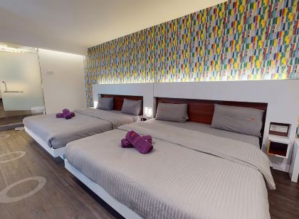Summer Oscar Boutique Hotel