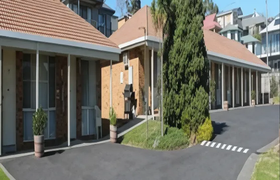 聖雷莫碼頭汽車旅館