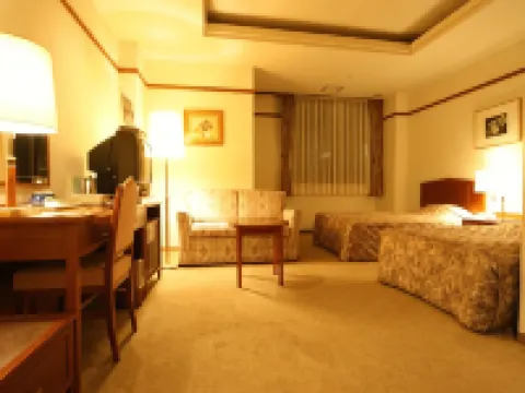 談露館酒店 鄰近山梨學院大學的酒店