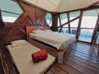 Glamping at Taman Wisata Alam Sevillage Puncak Cipanas Presidential Palace附近的飯店