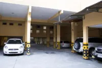 Rede Andrade Mercado Hotel - parking