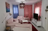 Casa Maruja in Cútar with Jacuzzi and Wifi Fibre 300 Mb 貝納馬戈薩住宿飯店