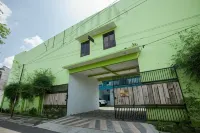 RedDoorz Syariah at Kartohardjo Madiun Hôtels à : Munggut