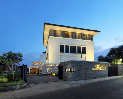 Helios Hotel & Convention Watampone Hotel di Kabupaten Bone
