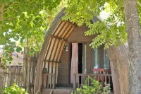 Sunset Telune View Hotels in Sekaroh