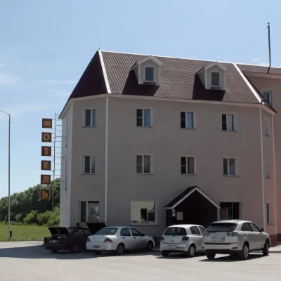 Mirage Hotels in Kochenyovsky District