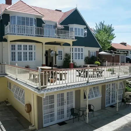 Colonial City Motel and Conference Centre