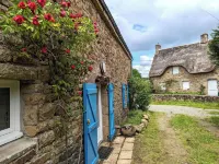 Romantic stone house in Brittany (Morbihan) for up to 8 people, near the coast