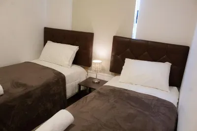 Fully equipped family apartment/ Oceanfront Condo. Hotel in zona Playa Cantolao