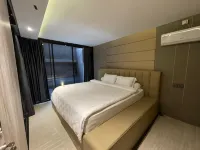 Ohana Suites Yogyakarta Hotels in Wirobrajan