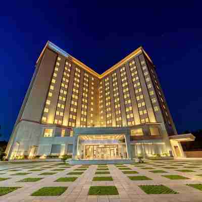 Vivanta Ahmedabad SG Highway Hotel Exterior