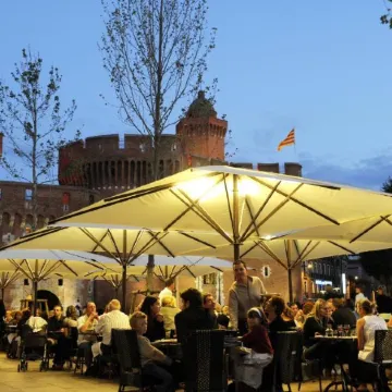 Hôtel Mercure Perpignan Centre Отели рядом с достопримечательностью «Romanesque Sculpture Center»