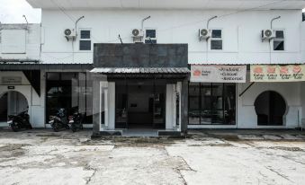 Katup Guest House Syariah Mitra RedDoorz - Housity
