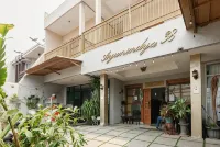 RedDoorz Near Cipinang Indah Mall