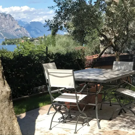 Romantic Apartment Wonderful Lake View Super Price June Parking Space.