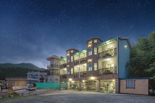 Geoje Island Mori Pension (Private BBQ) - 2 ดาว
