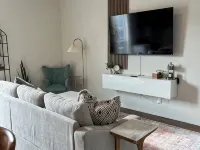 Cozy 2-bedroom condo with WiFi, AC in Colfax Hotels in Colfax