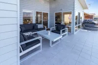 Blue Bird coastal retreat