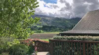 Alpine View Lodge - Mountain view