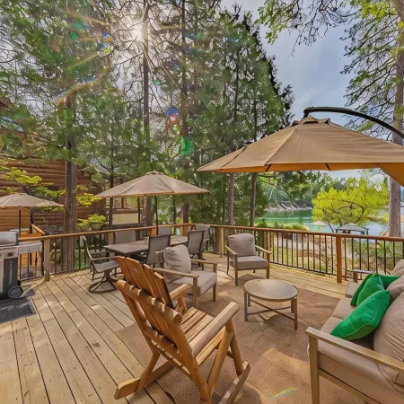 Lakefront Cabin with Stargazing Dome, Private Beach & Dock, Prime Location