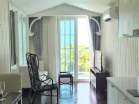 Grand Florida Seaview-1Br-Step to Jomtien Beach - Condos