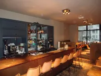 Max Brown Hotel Museum Square, part of Sircle Collection - bar