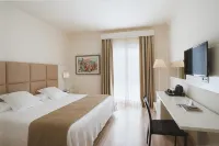 Hotel Pirineos Figueres by Pierre & Vacances - balcony